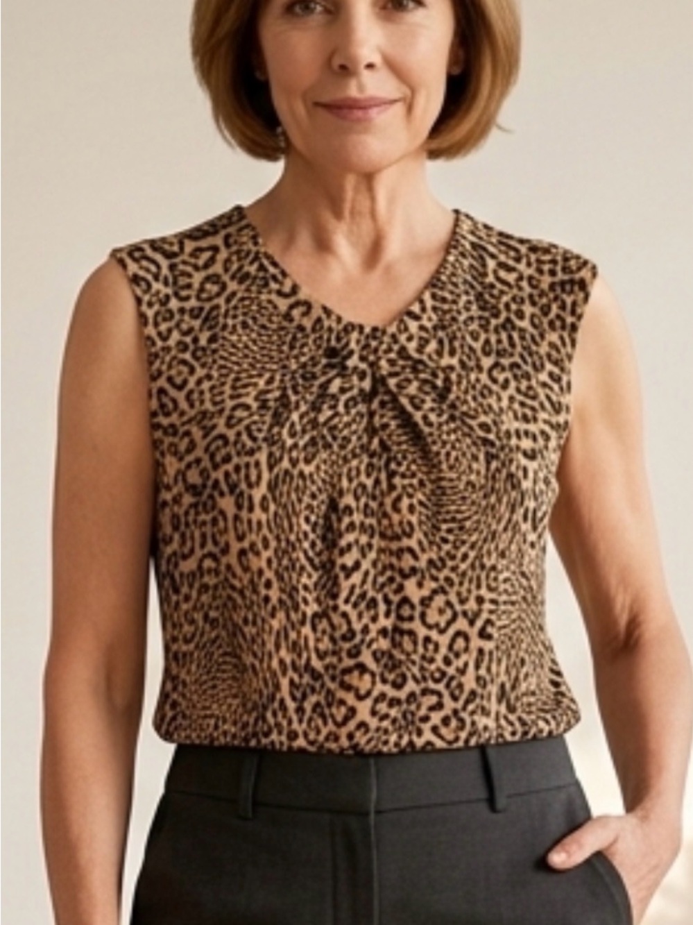 Jones Studio Leopard Print Blouse Top Size Medium